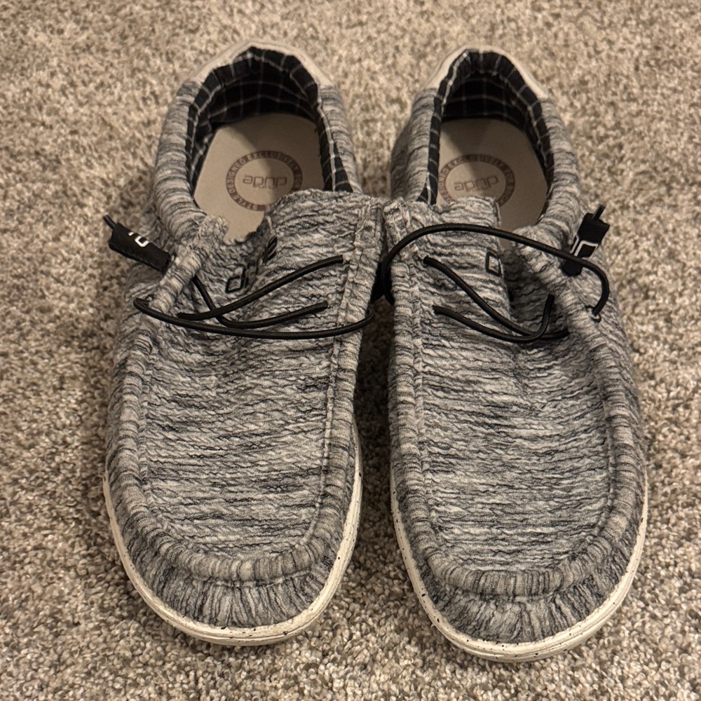Black and Gray Men's shoes